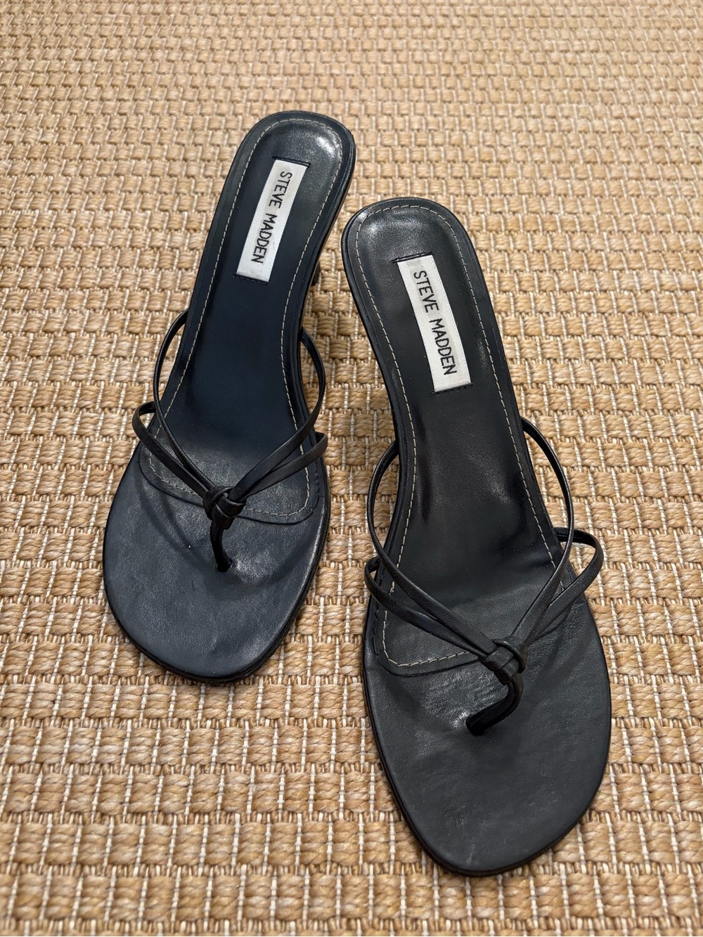 Steve Madden Thong Y2K Kitten Heel Sandals - Picture 3 of 6